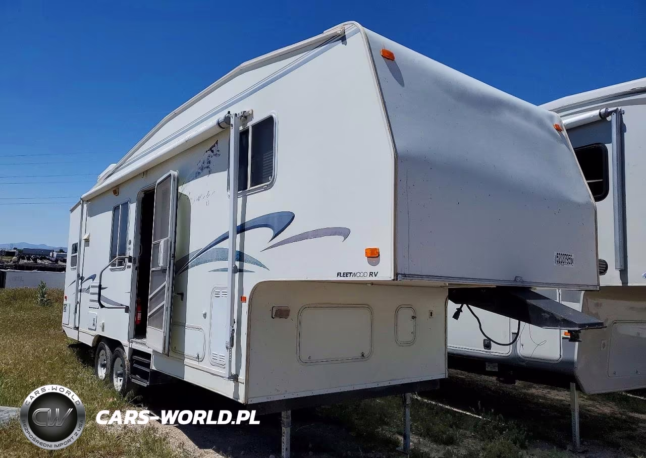 2000 Prowler Fleetwood Camper