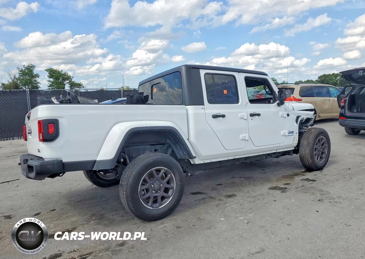 2023 Jeep Gladiator Overland VIN:1C6HJTFG3PL522594 - 3