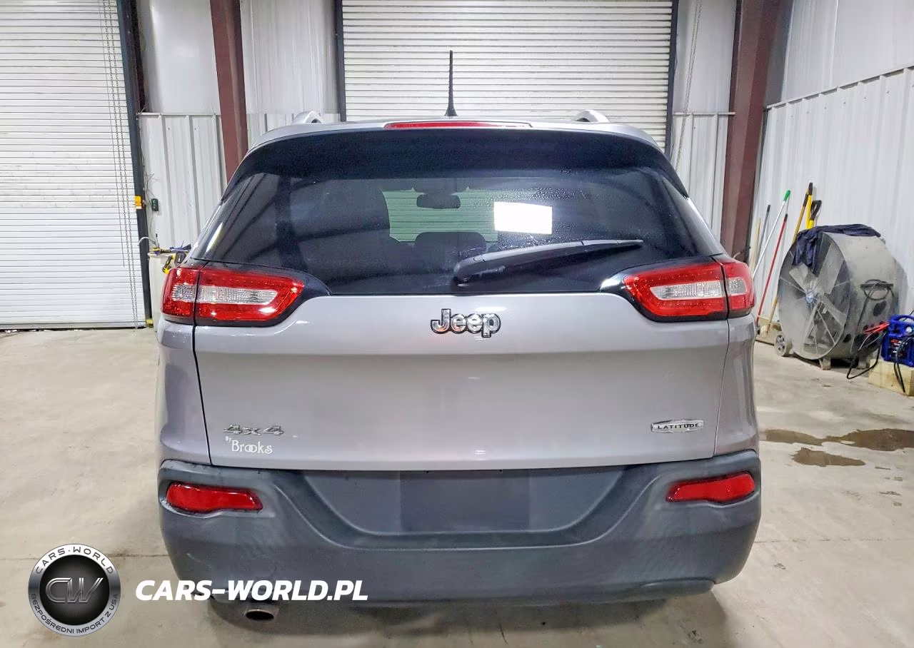 2014 Jeep Cherokee Latitude VIN:1C4PJMCB3EW164203 - 6