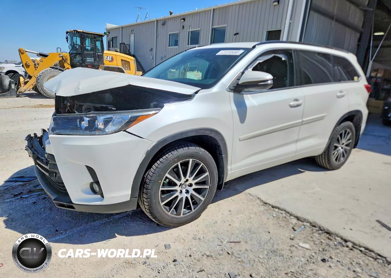 2017 Toyota Highlander Se