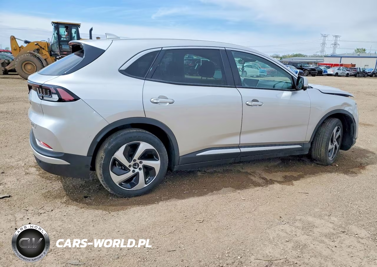 2024 Vinfast Trading And Production Vf 8 Eco VIN:RLLV1AEB2RH008950 - 3