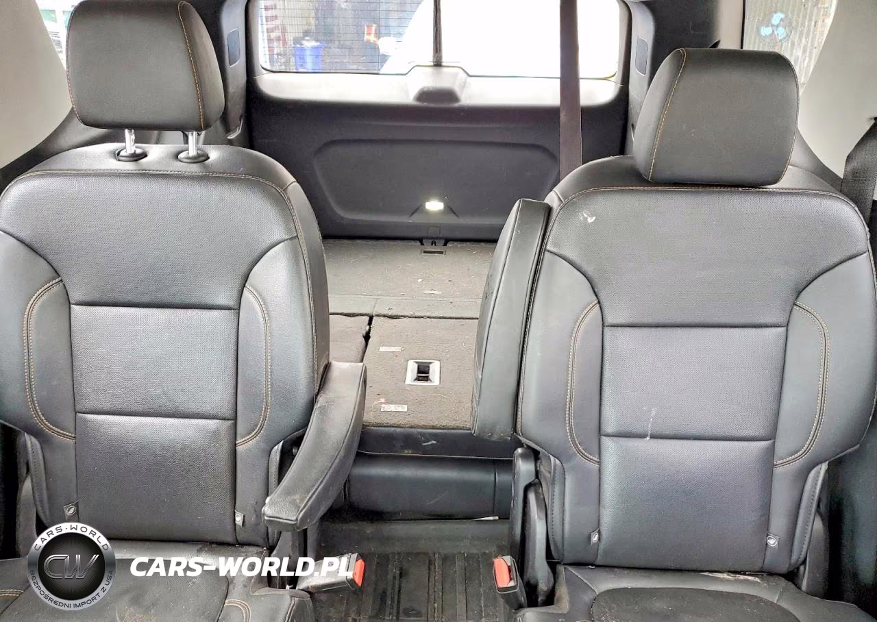 2020 Chevrolet Traverse Premier VIN:1GNEVKKW2LJ101972 - 10