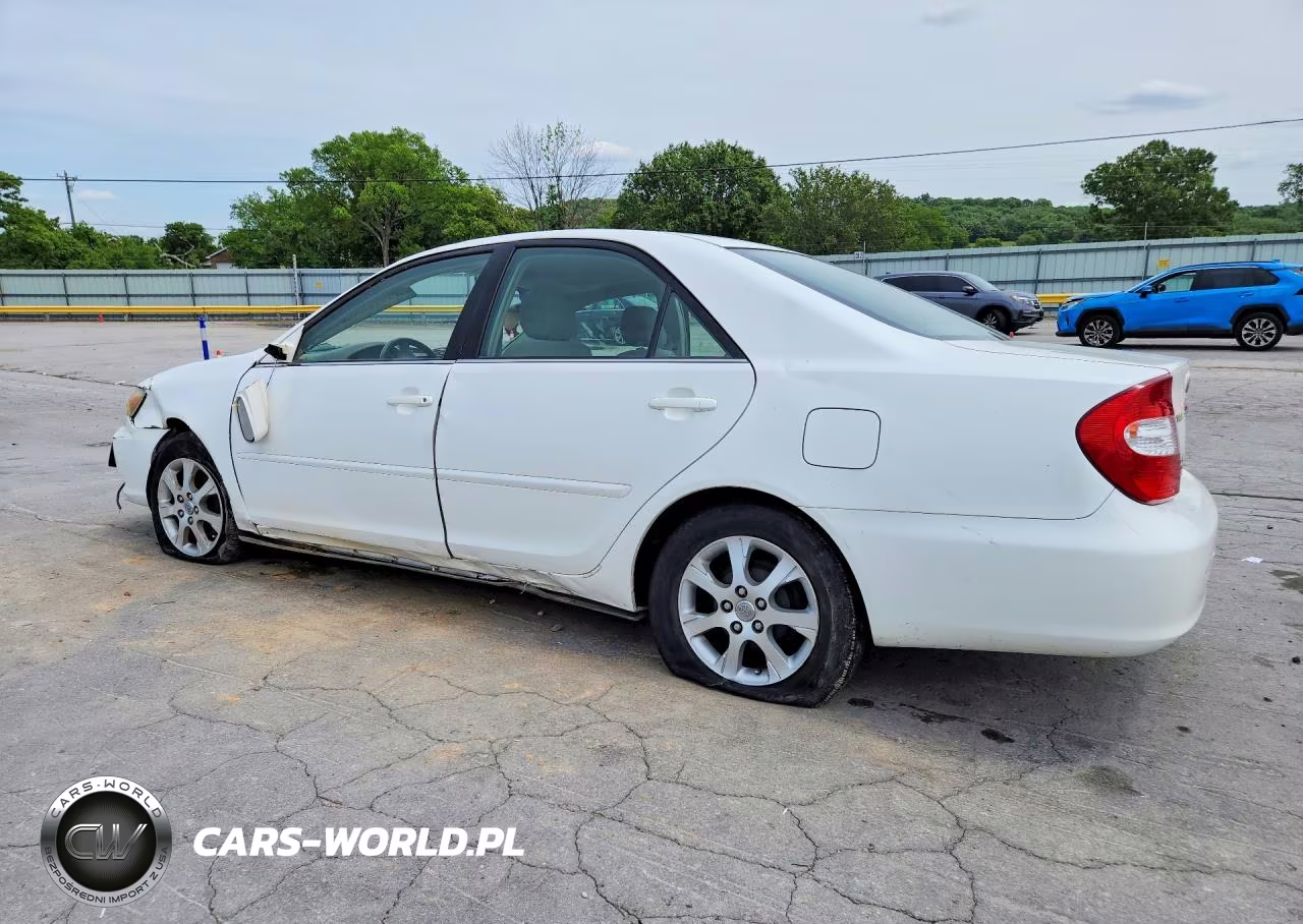 2004 Toyota Camry Le VIN:JTDBE32K640265165 - 2