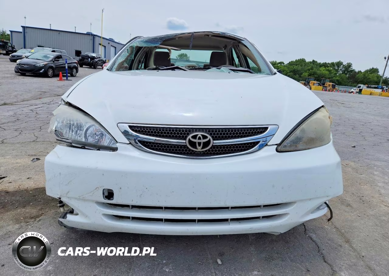 2004 Toyota Camry Le VIN:JTDBE32K640265165 - 5