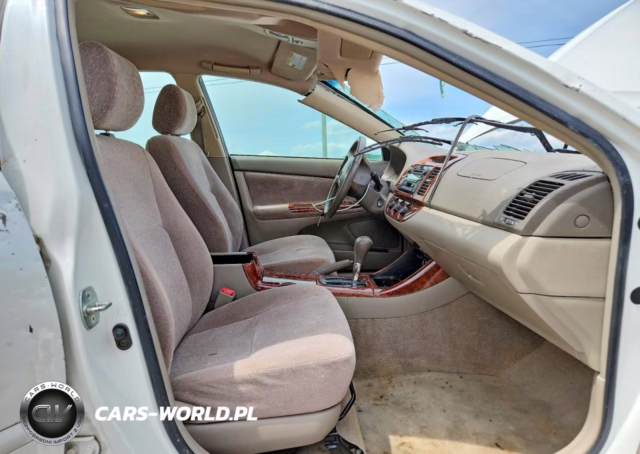2004 Toyota Camry Le VIN:JTDBE32K640265165 - 7