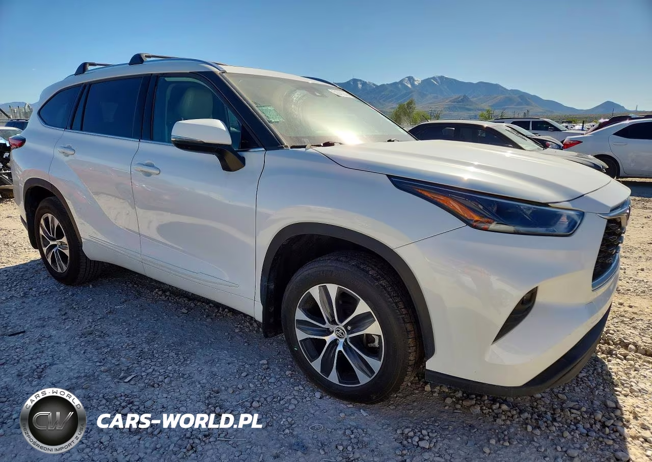 2021 Toyota Highlander Xle VIN:5TDHZRBH5MS551589 - 4