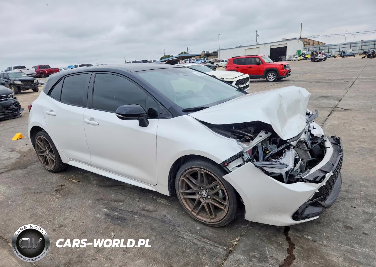 2024 Toyota Corolla Nightshade Edition VIN:JTND4MBE4R3220870 - 4