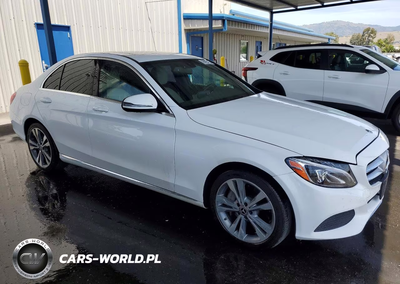 2018 Mercedes-Benz C 350E VIN:55SWF4HB2JU241422 - 4