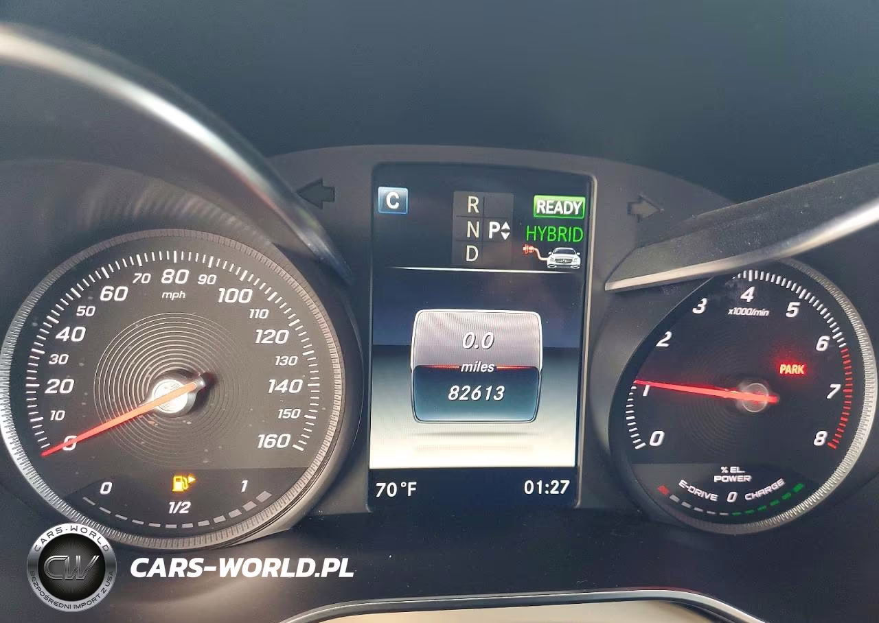2018 Mercedes-Benz C 350E VIN:55SWF4HB2JU241422 - 9