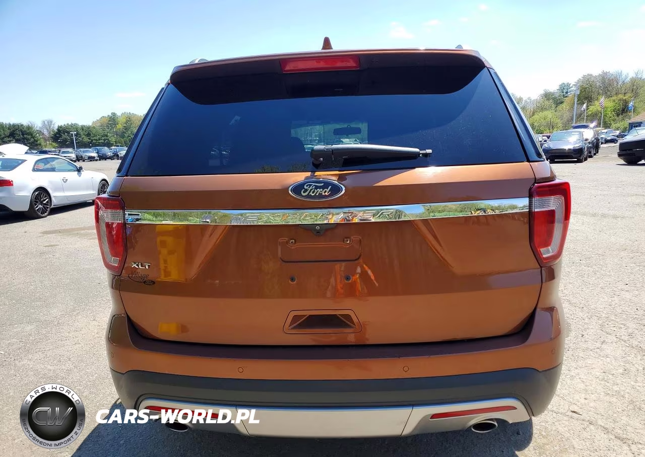 2017 Ford Explorer Xlt VIN:1FM5K7D84HGA67367 - 6