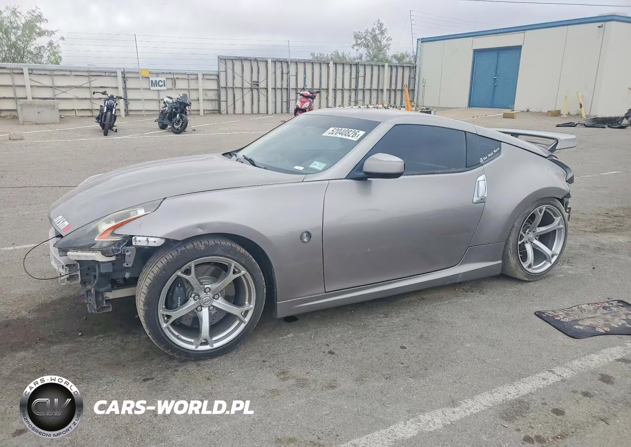 2010 Nissan 370Z Base