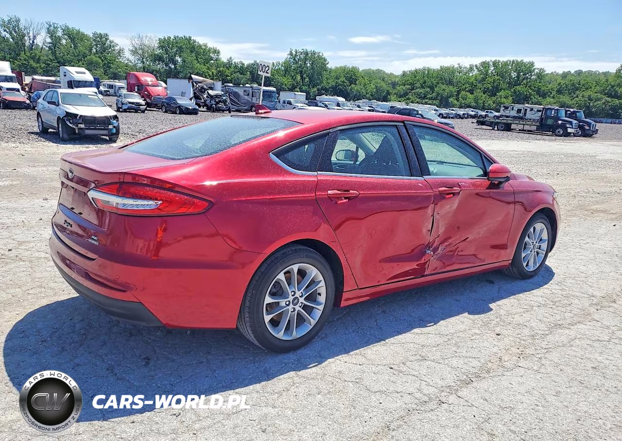 2020 Ford Fusion Se VIN:3FA6P0LUXLR126431 - 3