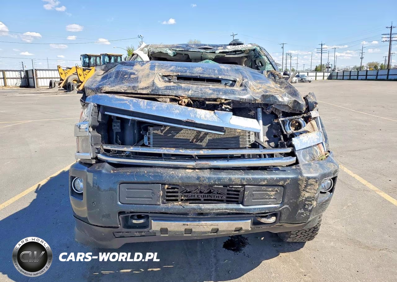 2018 Chevrolet Silverado K2500 High Country VIN:1GC1KXEYXJF289716 - 5