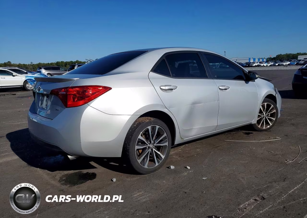 2017 Toyota Corolla Se VIN:5YFBURHE5HP598475 - 3