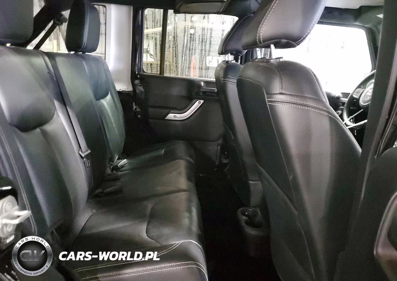2015 Jeep Wrangler Unlimited Rubicon VIN:1C4BJWFGXFL730874 - 11
