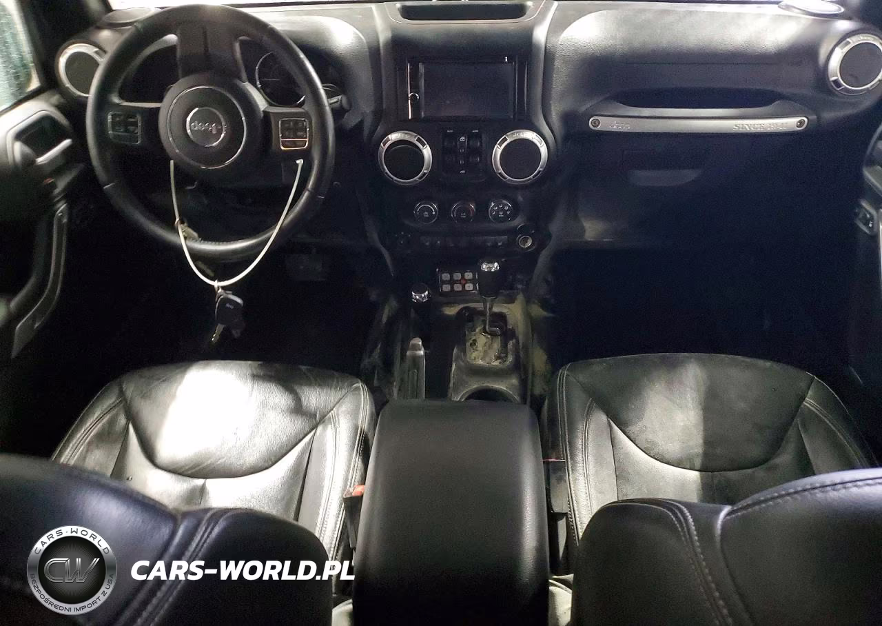 2015 Jeep Wrangler Unlimited Rubicon VIN:1C4BJWFGXFL730874 - 8