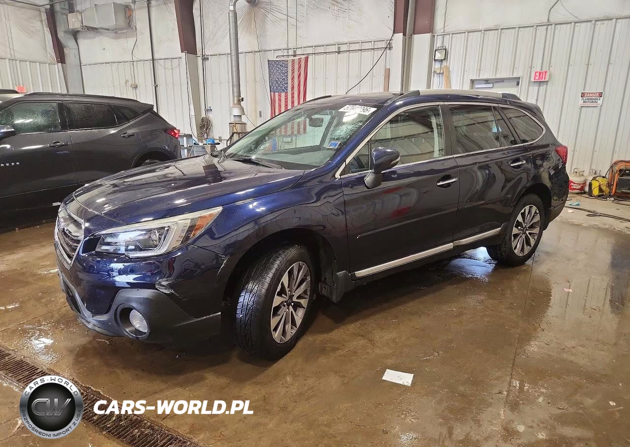 2018 Subaru Outback Touring