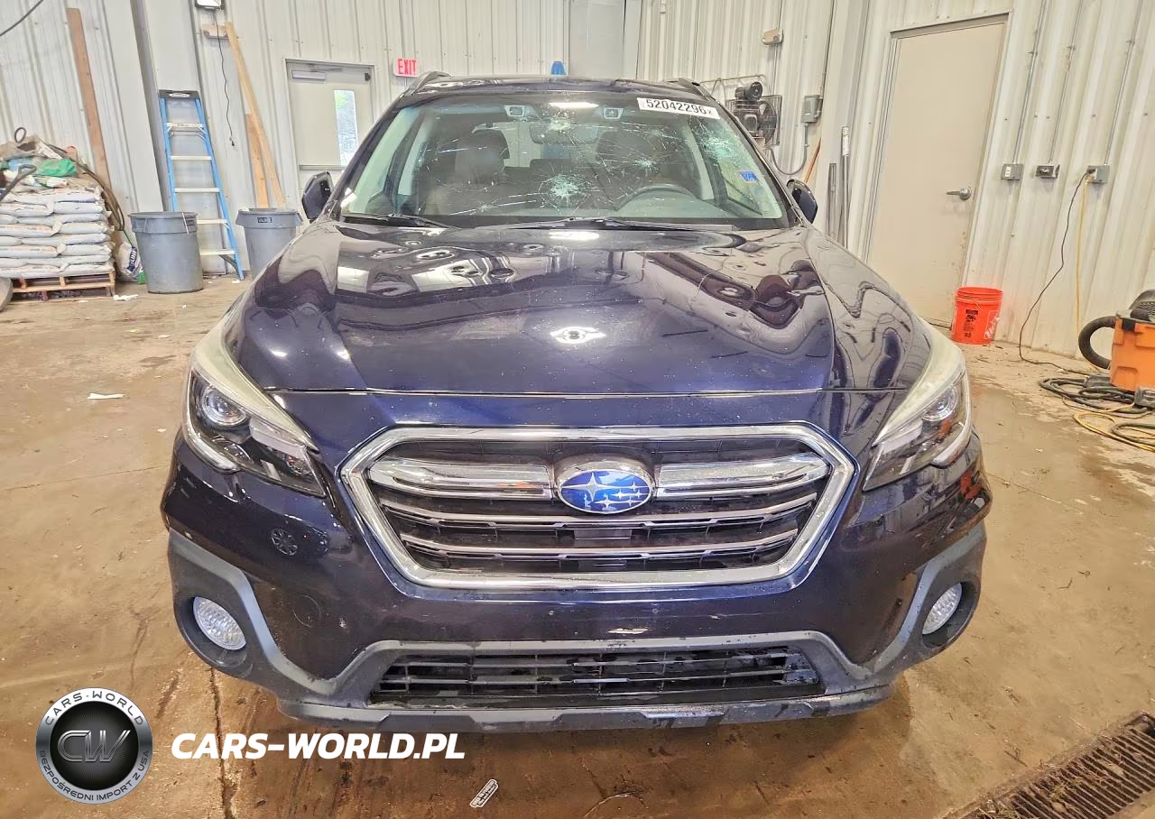2018 Subaru Outback Touring VIN:4S4BSATC4J3240825 - 5