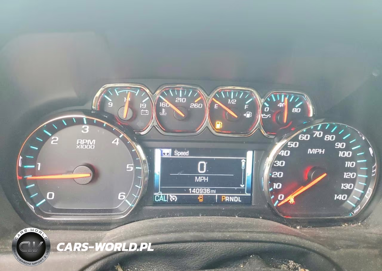 2018 Chevrolet Suburban 1500 Lt 4D VIN:1GNSKHKC7JR373761 - 9