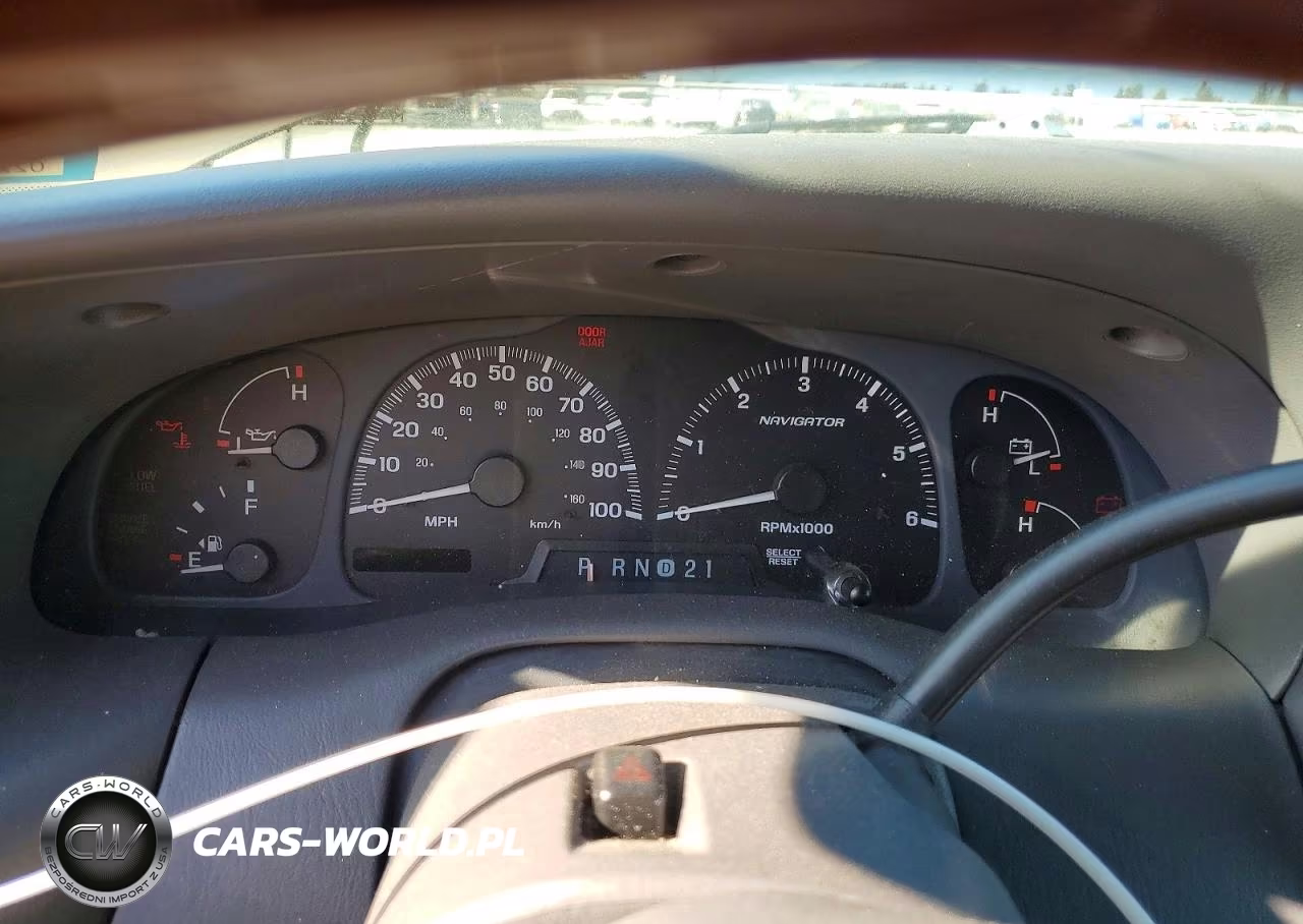 2001 Lincoln Navigator VIN:5LMFU28R71LJ11070 - 9