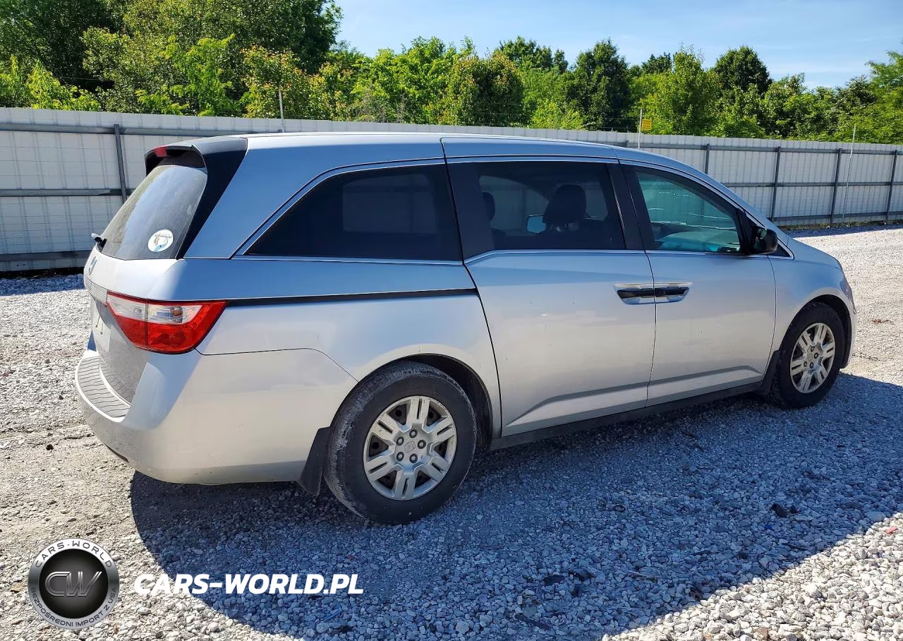 2011 Honda Odyssey Lx VIN:5FNRL5H21BB017024 - 3