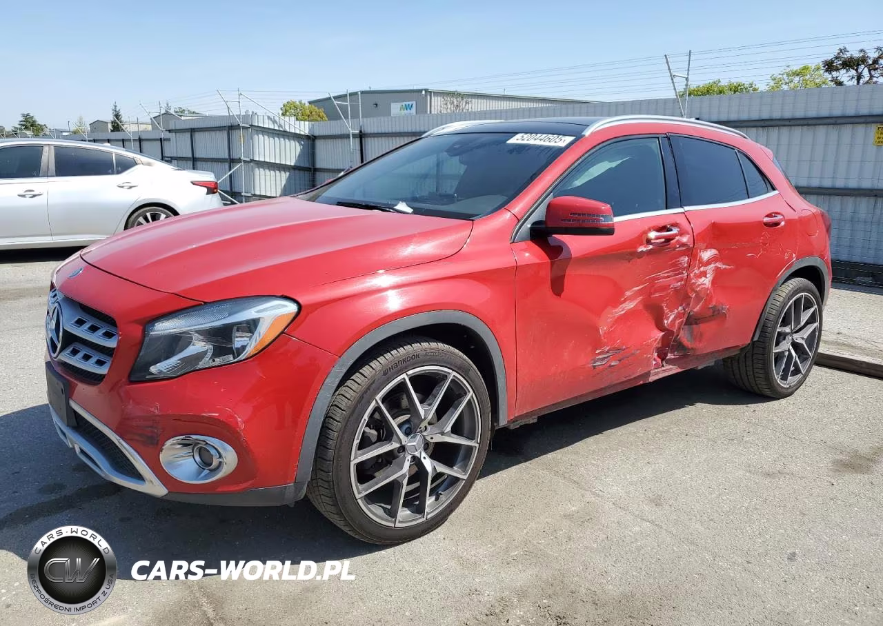2018 Mercedes-Benz Gla 250 4Matic VIN:WDCTG4GB6JJ373153 - 1