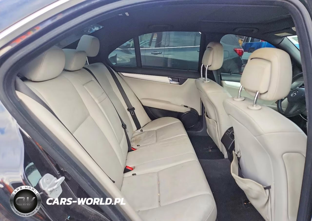 2010 Mercedes-Benz C 300 VIN:WDDGF5EB9AR094449 - 10