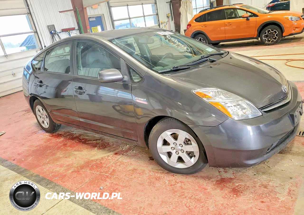 2009 Toyota Prius Base VIN:JTDKB20UX93463566 - 4