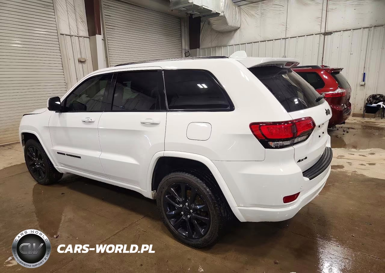 2021 Jeep Grand Cherokee Laredo VIN:1C4RJFAG8MC565569 - 2