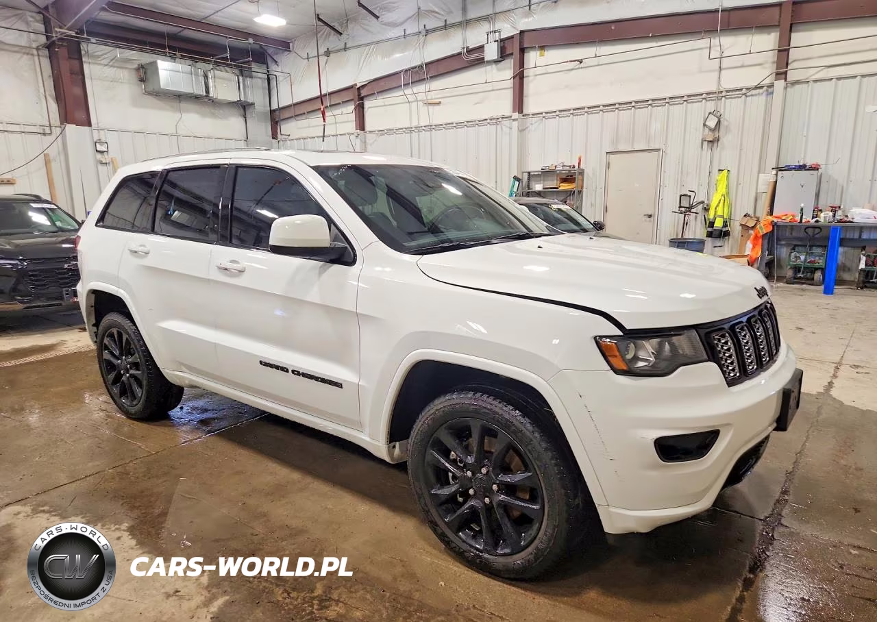 2021 Jeep Grand Cherokee Laredo VIN:1C4RJFAG8MC565569 - 4
