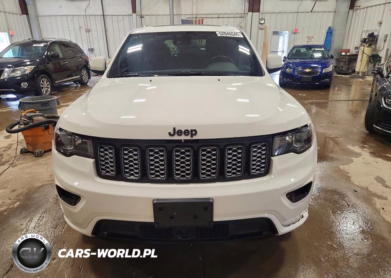 2021 Jeep Grand Cherokee Laredo VIN:1C4RJFAG8MC565569 - 5
