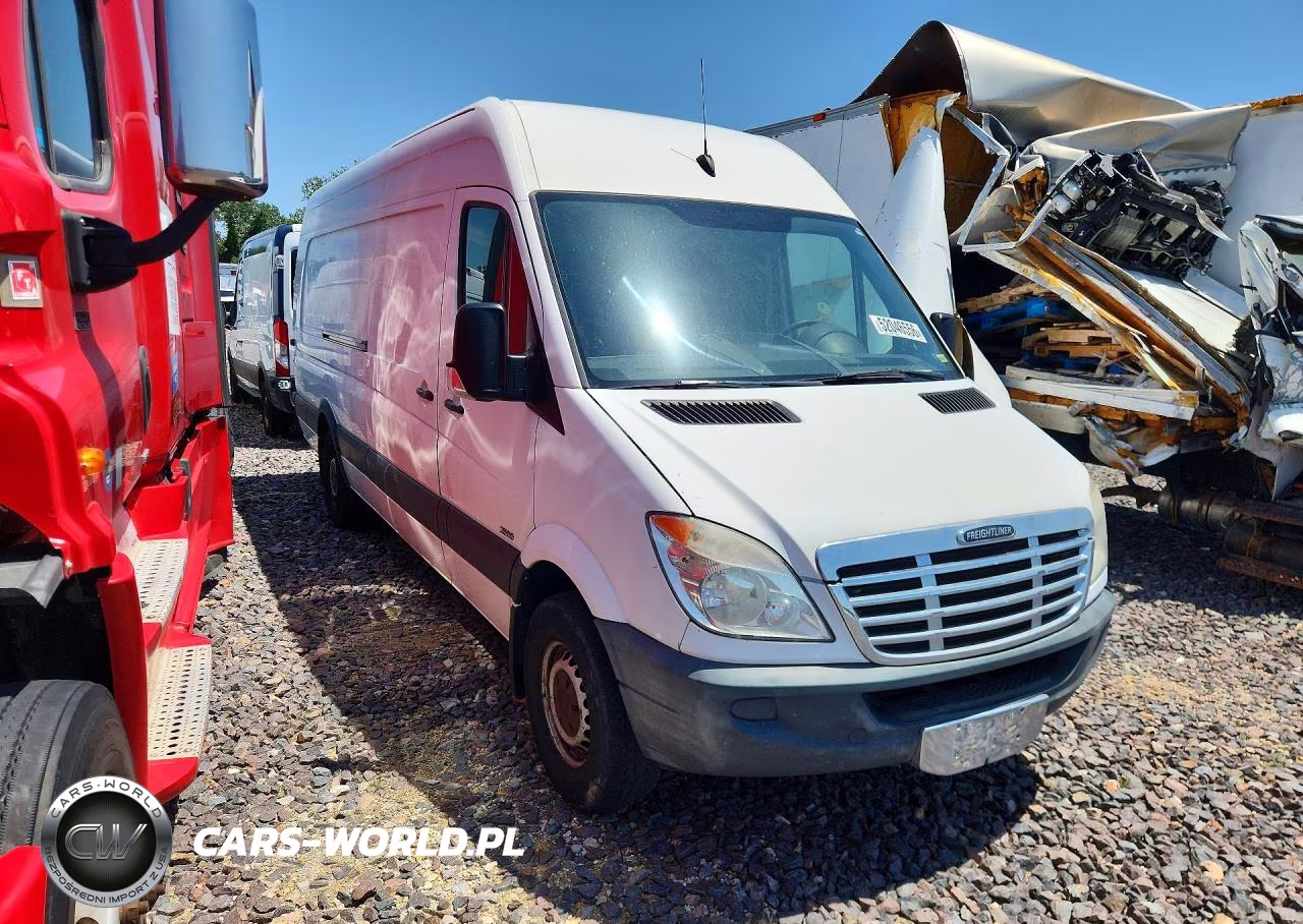 2012 Freightliner Sprinter 2500 Delivery Van VIN:WDYPE8CC6C5674489 - 4