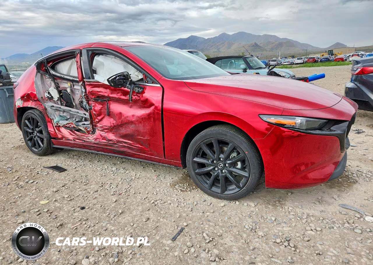 2023 Mazda 3 VIN:JM1BPBJY6P1607982 - 4