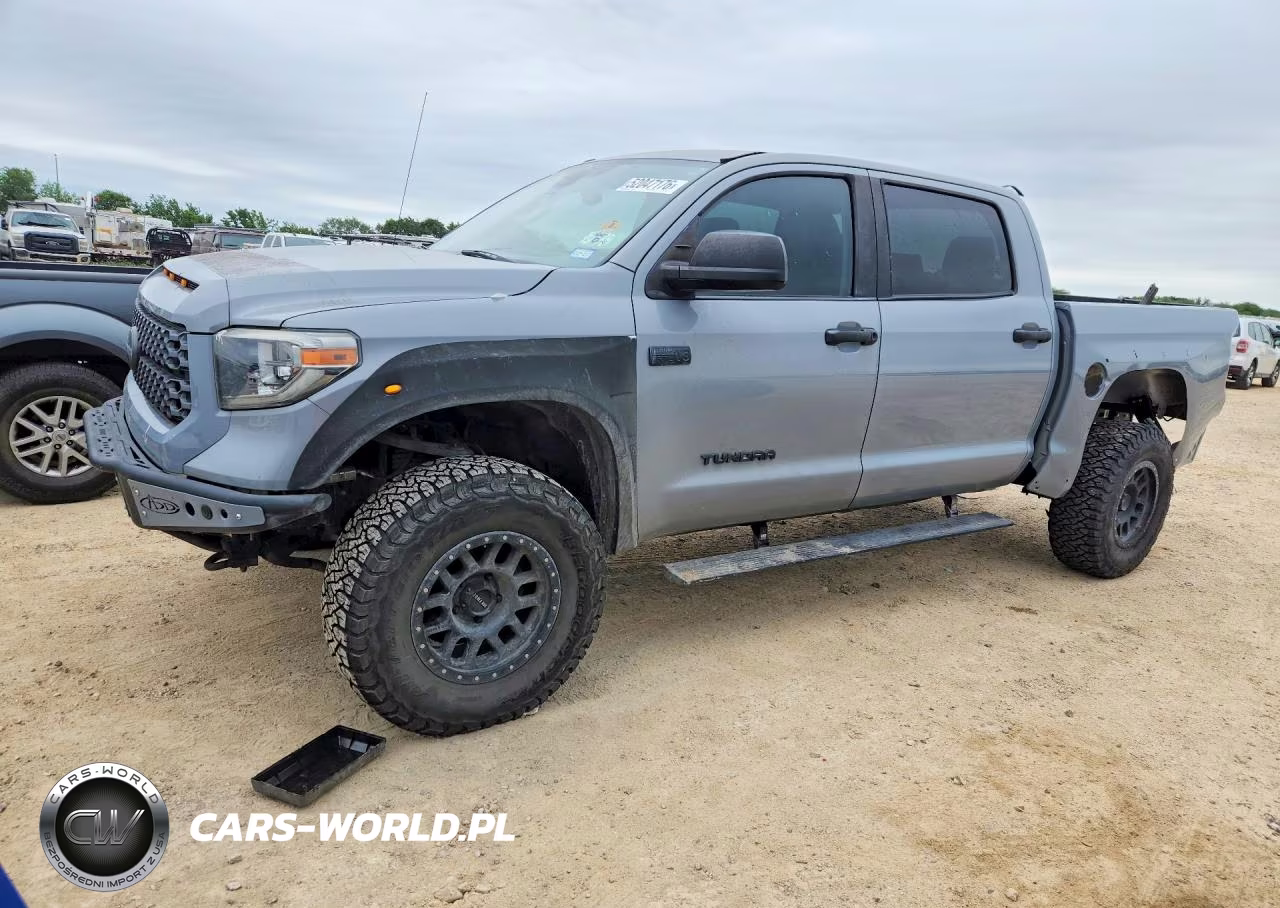 2018 Toyota Tundra Crewmax Sr5