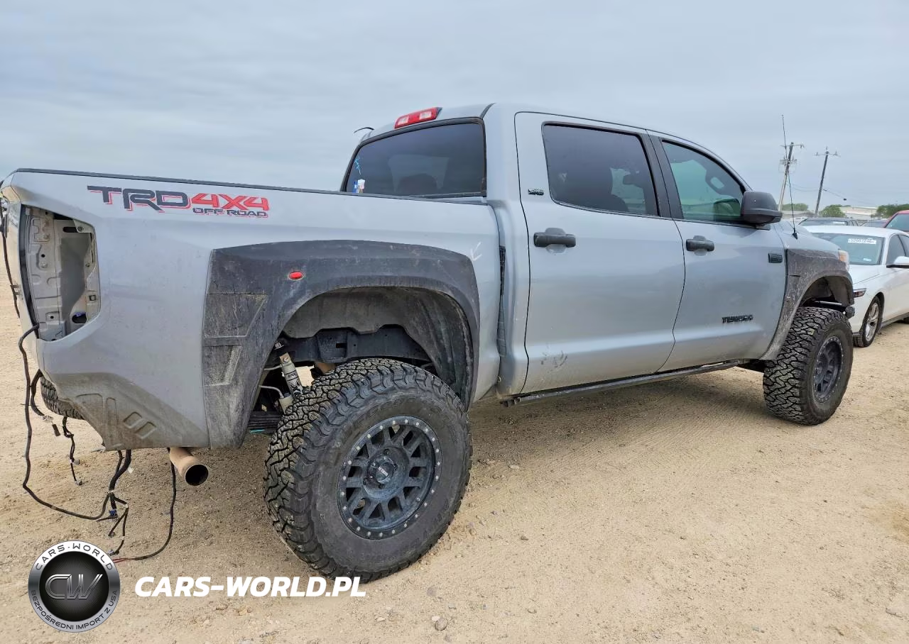 2018 Toyota Tundra Crewmax Sr5 VIN:5TFDW5F10JX708822 - 3