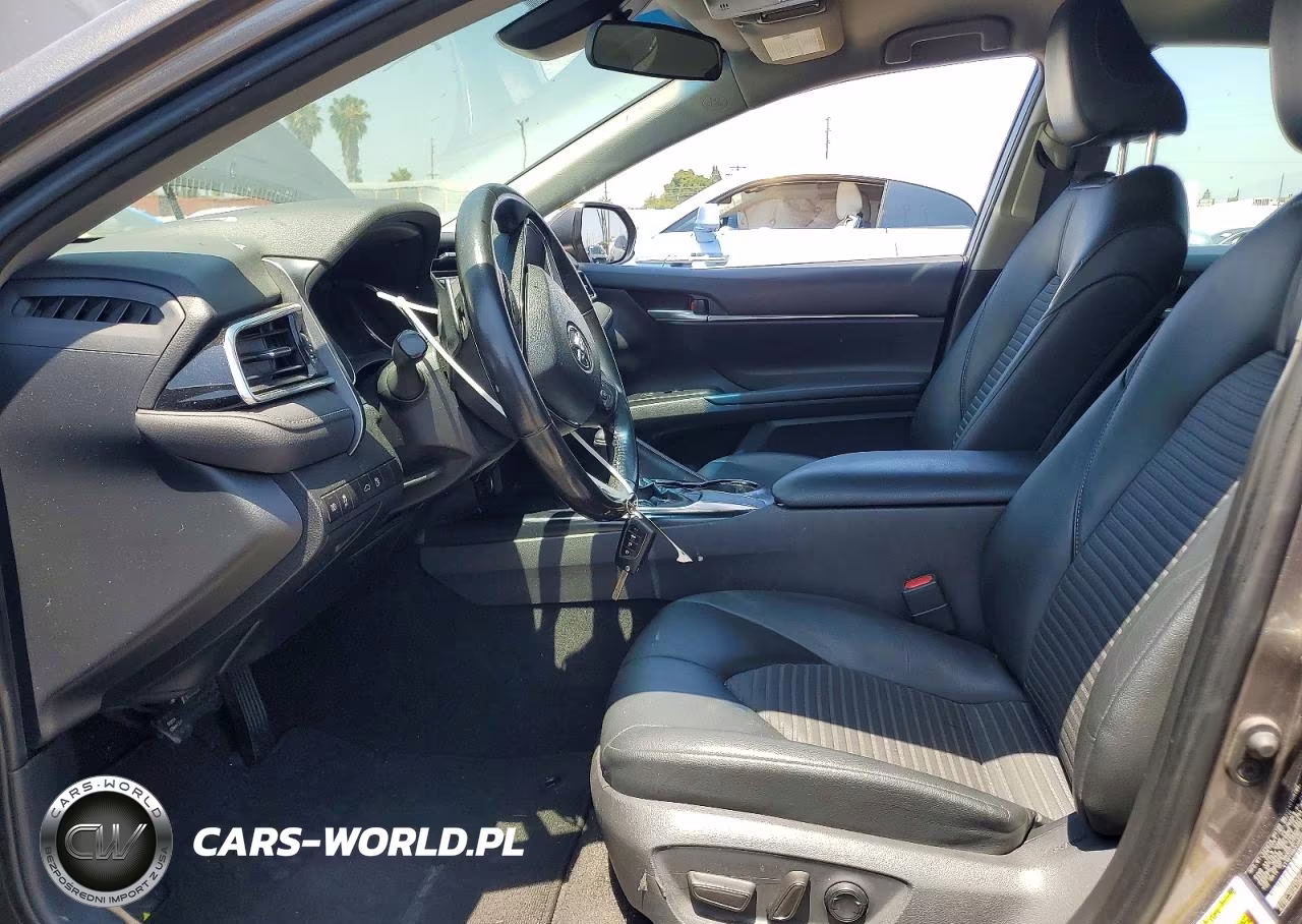 2018 Toyota Camry Se VIN:4T1B11HK2JU656806 - 7