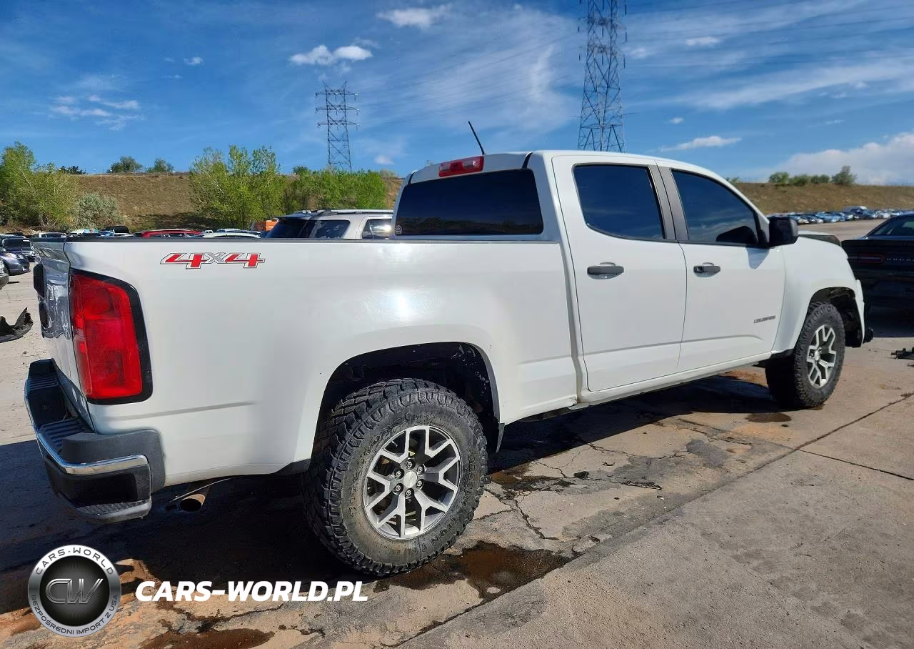 2015 Chevrolet Colorado VIN:1GCGTAE32F1174198 - 3
