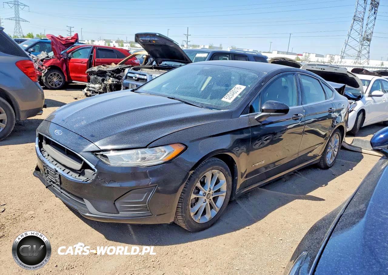 2019 Ford Fusion Se – zdjęcie 1 z 12