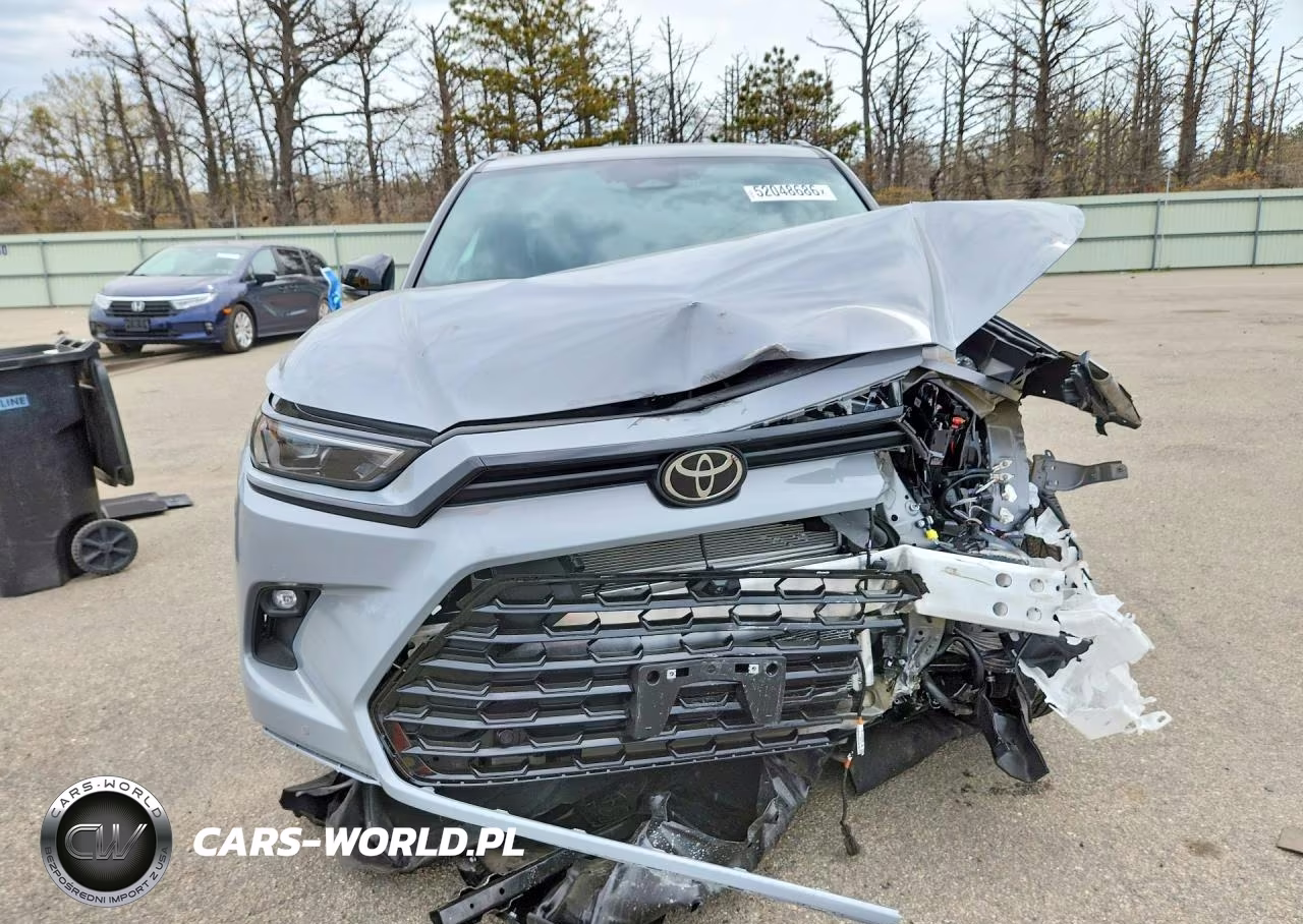 2026 Toyota Grand Highlander Hybrid Nightshade VIN:5TDACAB56TS096115 - 5