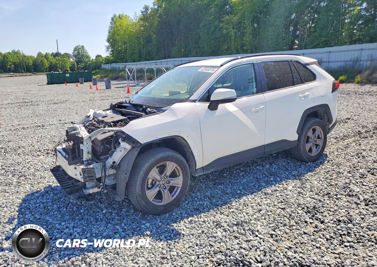 2024 Toyota Rav4 Xle – zdjęcie 1 z 13