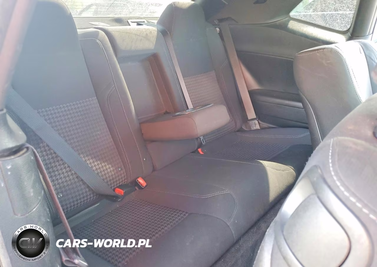 2018 Dodge Challenger Sxt VIN:2C3CDZAG6JH199929 - 10