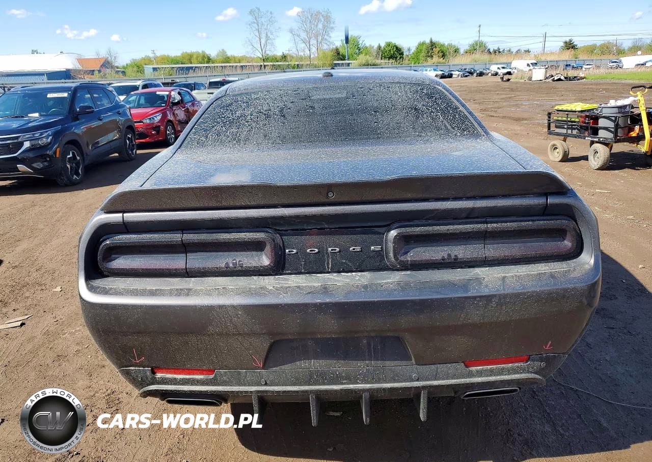 2018 Dodge Challenger Sxt VIN:2C3CDZAG6JH199929 - 6
