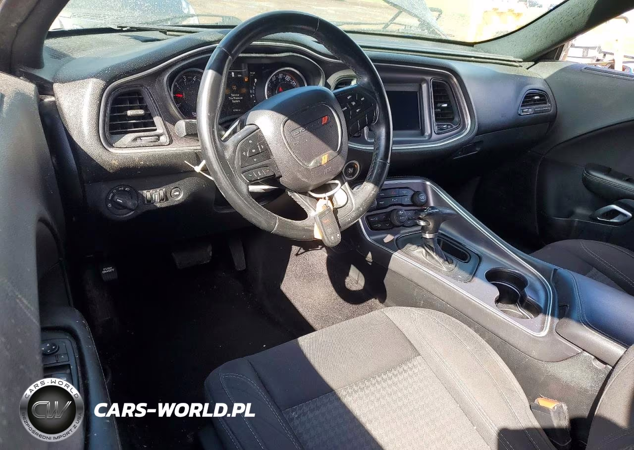2018 Dodge Challenger Sxt VIN:2C3CDZAG6JH199929 - 8