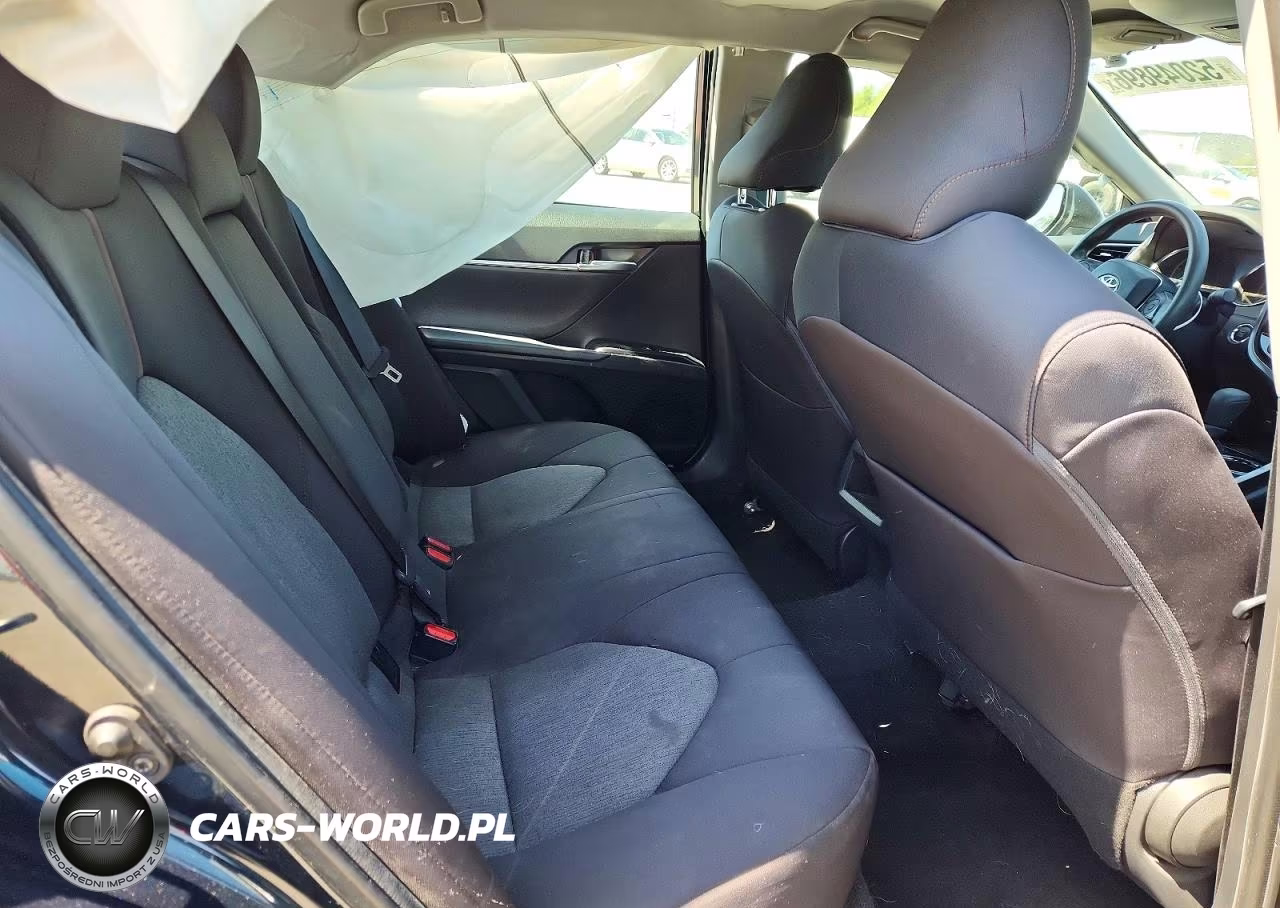 2020 Toyota Camry Le VIN:4T1L11AKXLU396625 - 10