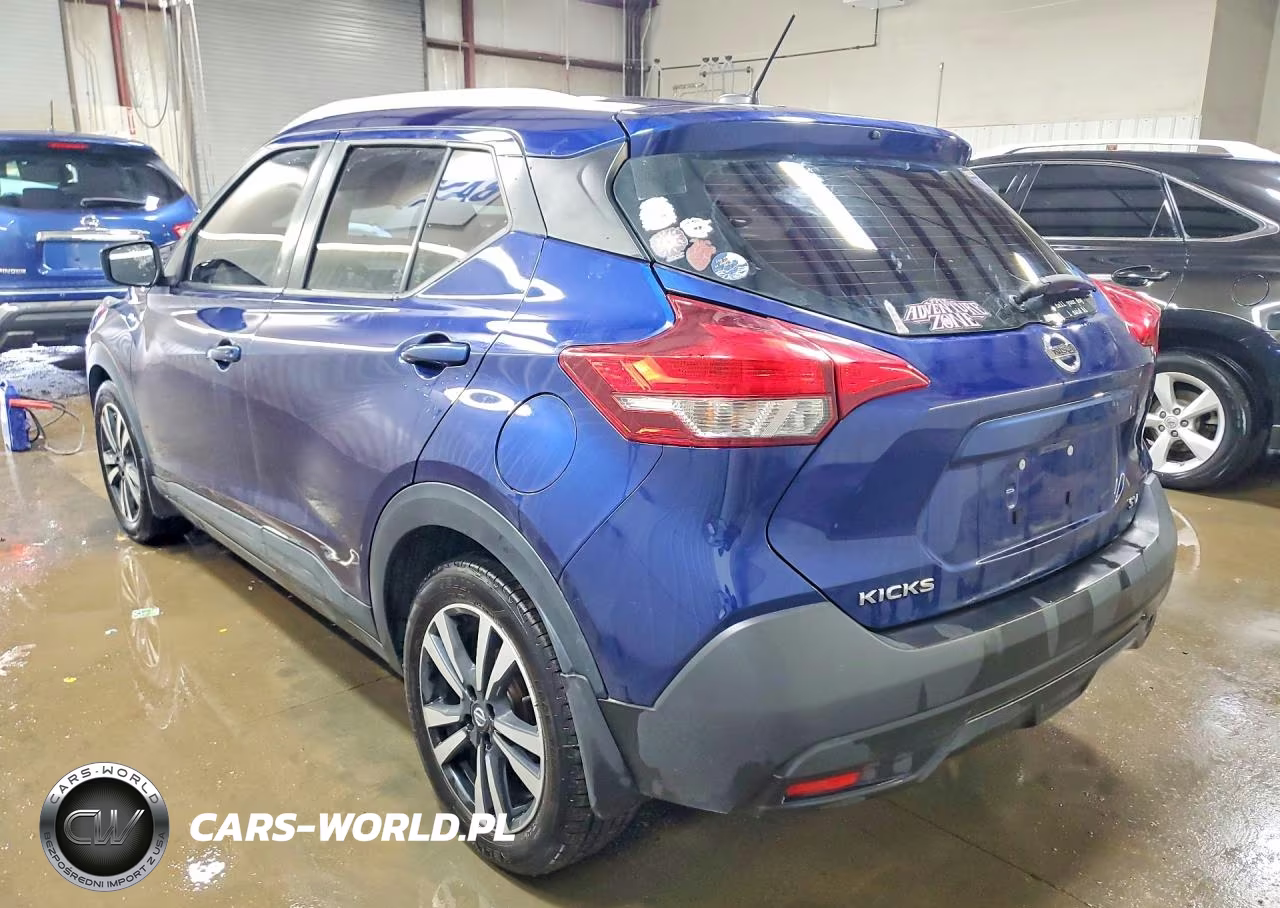2019 Nissan Kicks Sv VIN:3N1CP5CUXKL543725 - 2