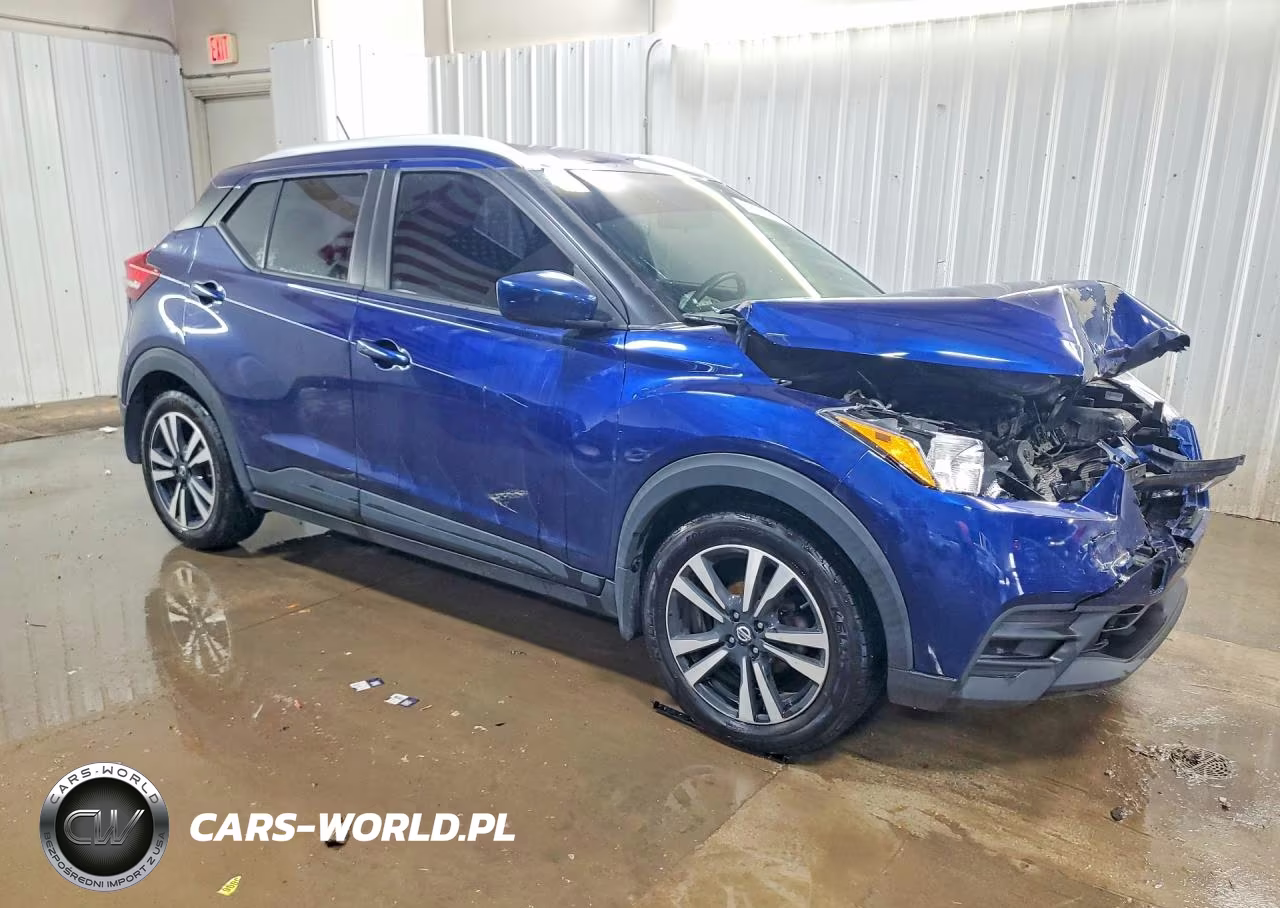 2019 Nissan Kicks Sv VIN:3N1CP5CUXKL543725 - 4