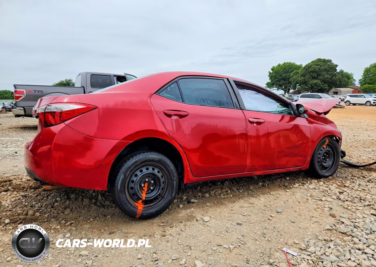 2015 Toyota Corolla Le VIN:2T1BURHE9FC450147 - 3