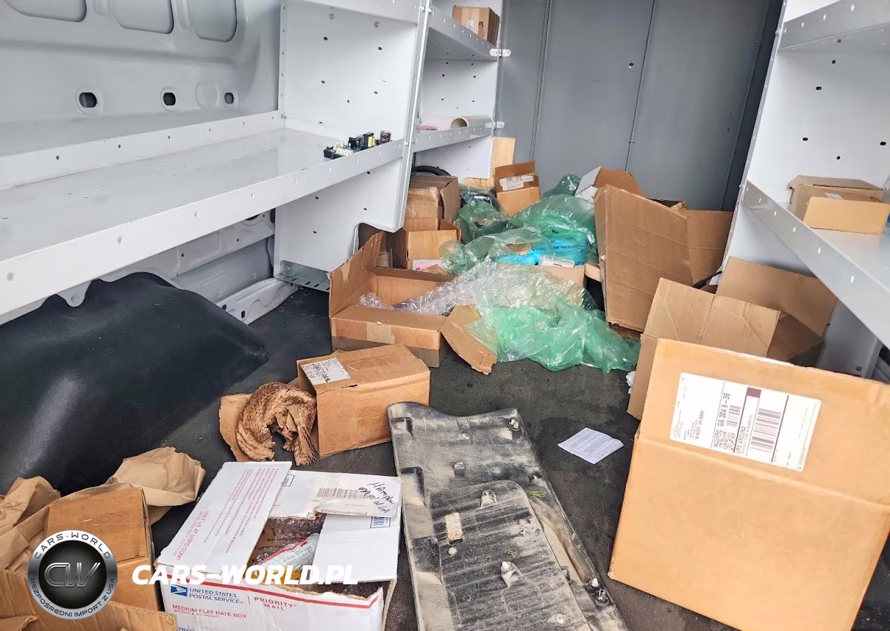 2023 Ford Transit T-250 VIN:1FTBR2C85PKB02002 - 10