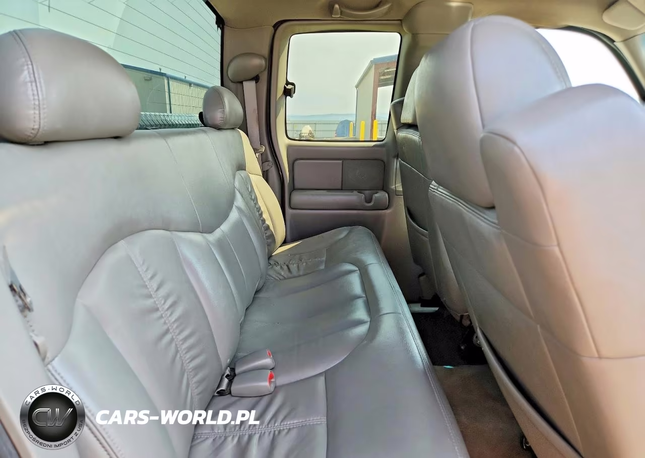 2001 Chevrolet Silverado K1500 VIN:1GCEK19T11E104147 - 10
