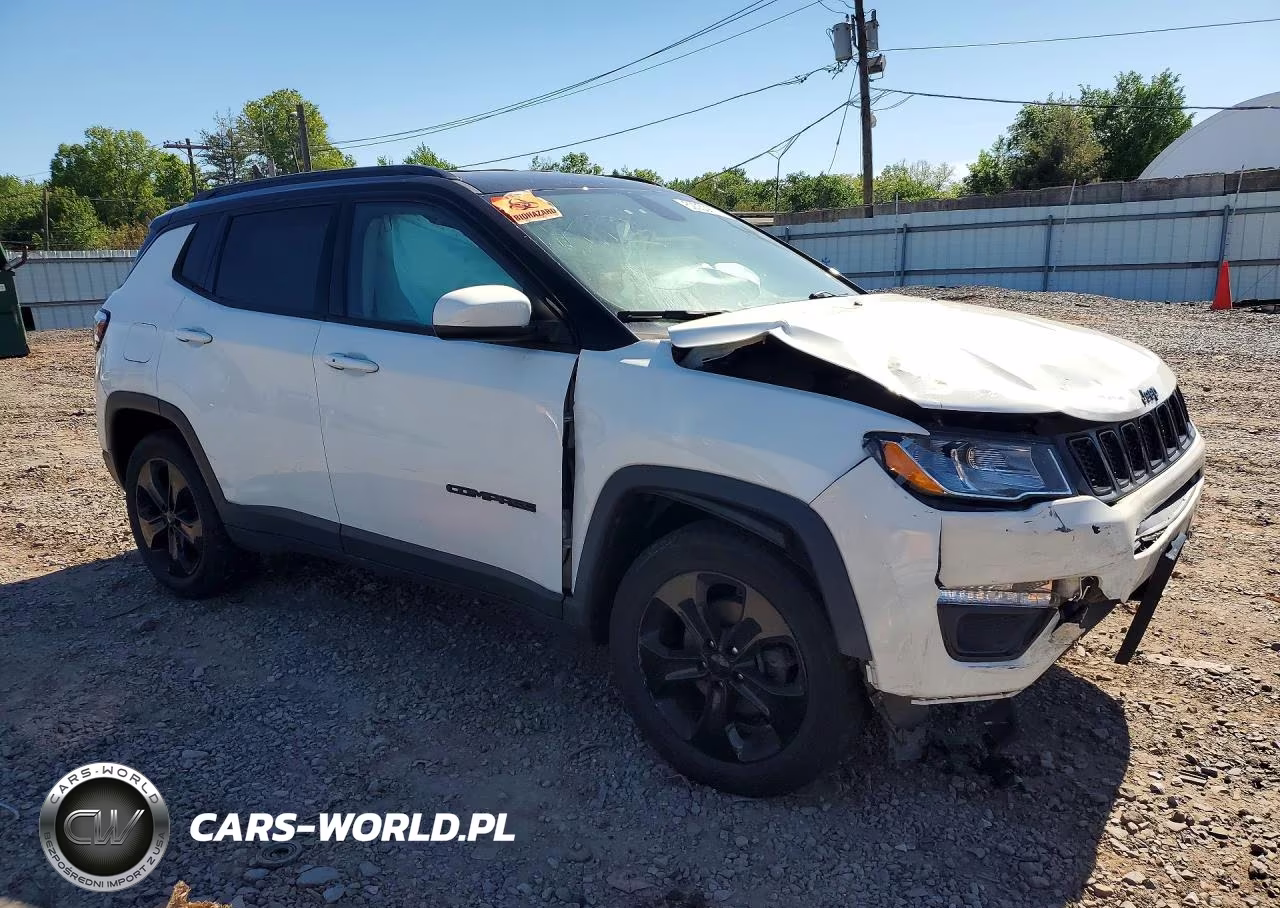 2020 Jeep Compass Latitude VIN:3C4NJDBBXLT165246 - 4